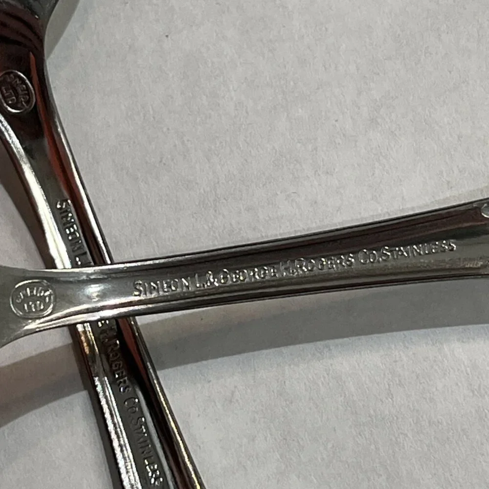 Rogers Stainless By Oneida Homestead 16 PC Set 4 Ea Place Setting‎